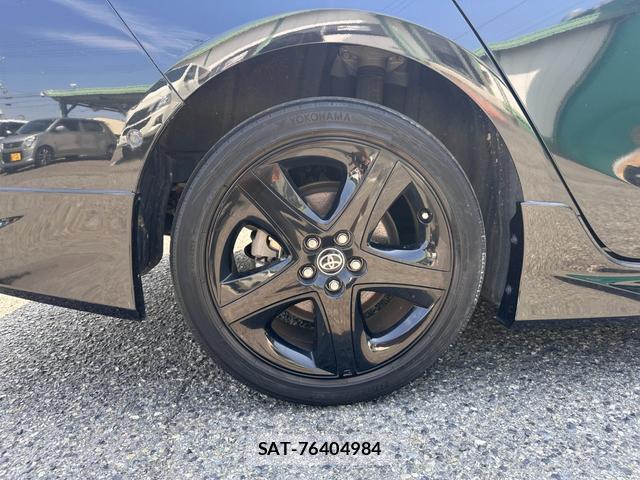 Toyota PRIUS 2022-11 8329652-19