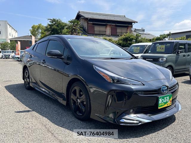 Toyota PRIUS 2022-11 8329652-5