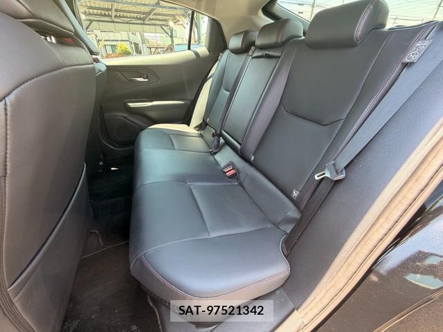 Toyota PRIUS 2025-10 8329653-13
