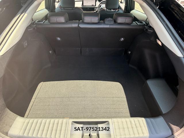Toyota PRIUS 2025-10 8329653-17