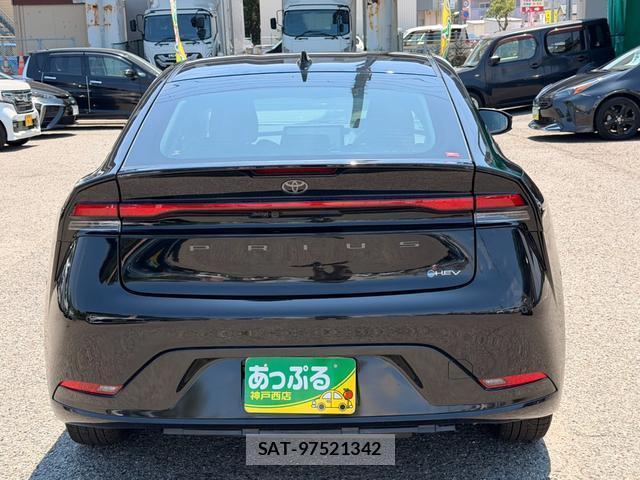 Toyota PRIUS 2025-10 8329653-2