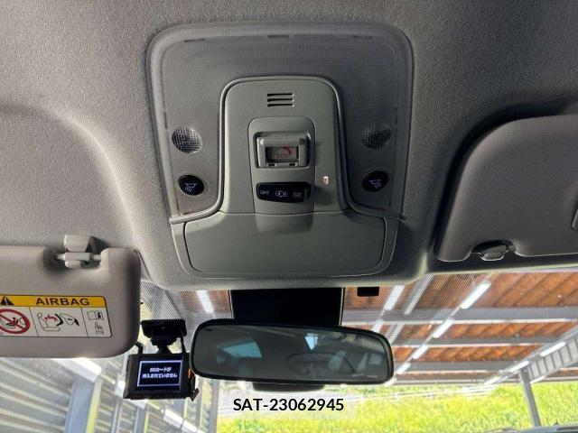 Toyota PRIUS 2021-12 8329680-10
