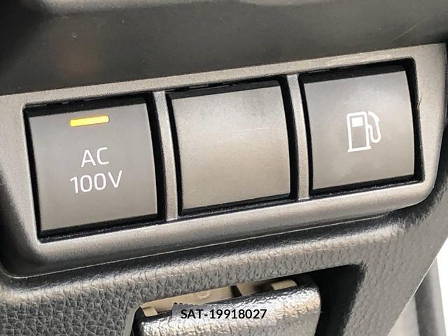 Toyota PRIUS 2023-06 8329688-17