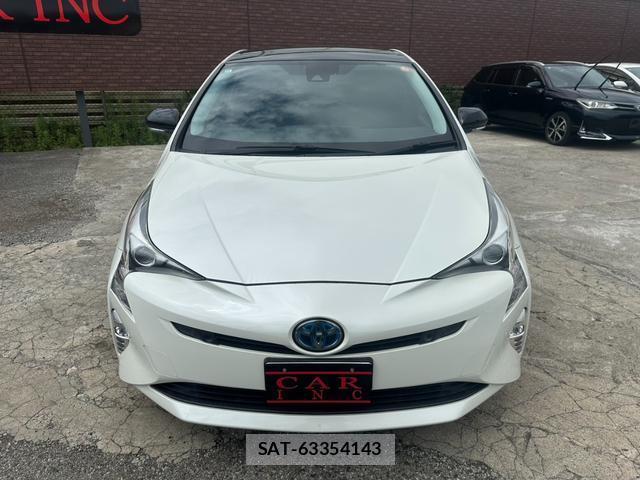 Toyota PRIUS 2018-11 8329713-12