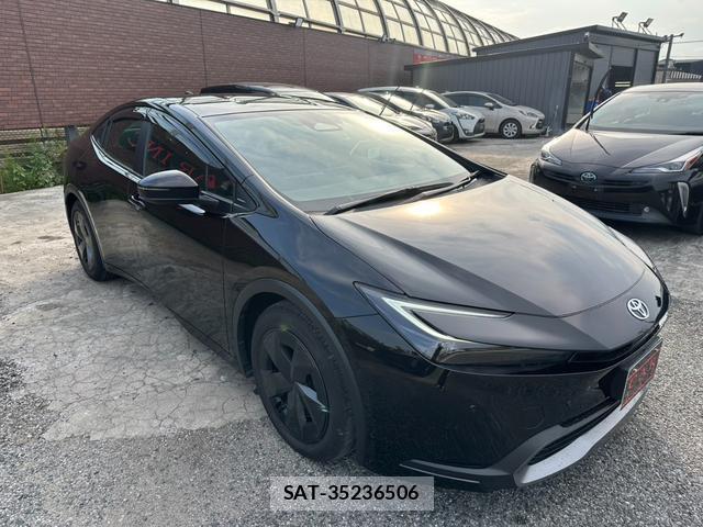 Toyota PRIUS 2023-06 8329722-14