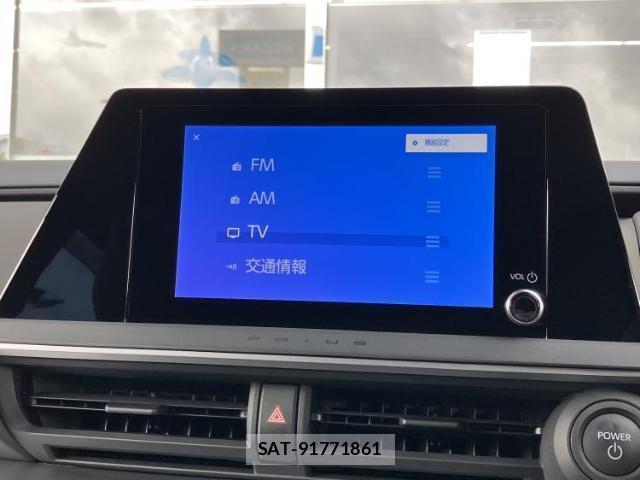 Toyota PRIUS 2023-08 8329815-10