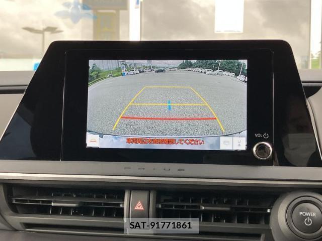 Toyota PRIUS 2023-08 8329815-11