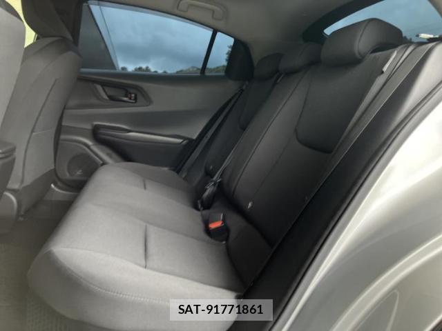 Toyota PRIUS 2023-08 8329815-6