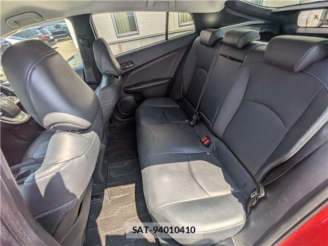 Toyota PRIUS 2018-05 8329829-11