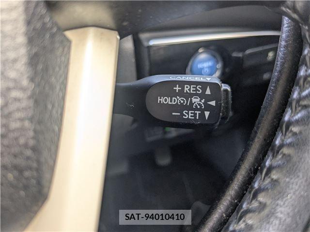 Toyota PRIUS 2018-05 8329829-16