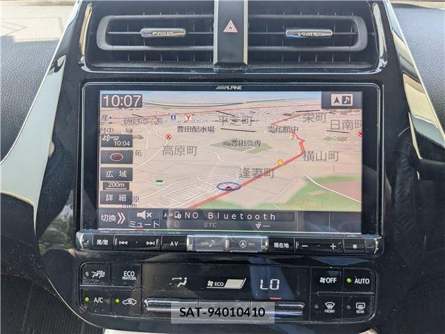 Toyota PRIUS 2018-05 8329829-17
