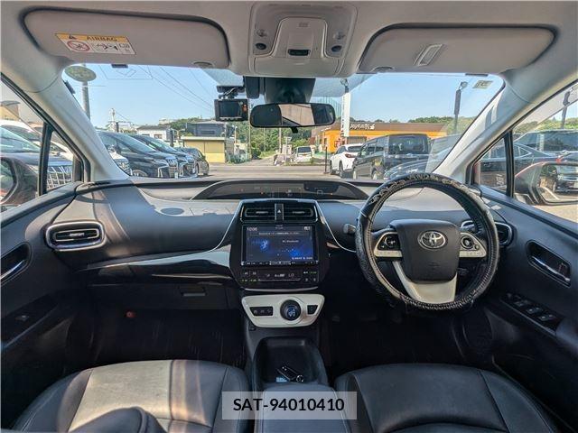 Toyota PRIUS 2018-05 8329829-2
