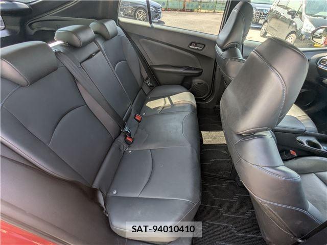 Toyota PRIUS 2018-05 8329829-9