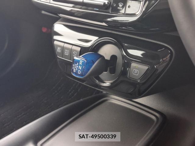 Toyota PRIUS 2022-02 8329894-15