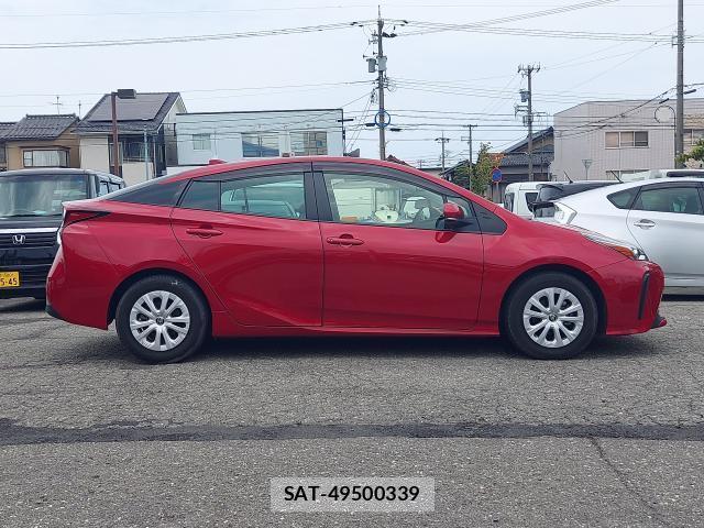 Toyota PRIUS 2022-02 8329894-3