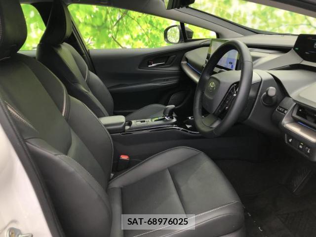 Toyota PRIUS 2025-04 8329963-3