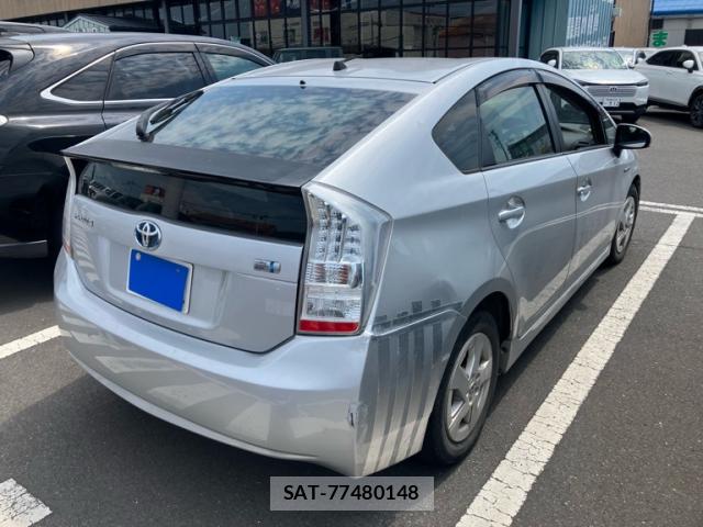 Toyota PRIUS 2010-03 8330008-13