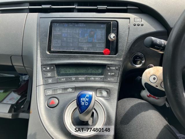 Toyota PRIUS 2010-03 8330008-16