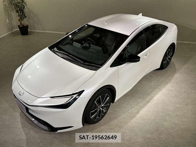 Toyota PRIUS 2023-06 8330200-12