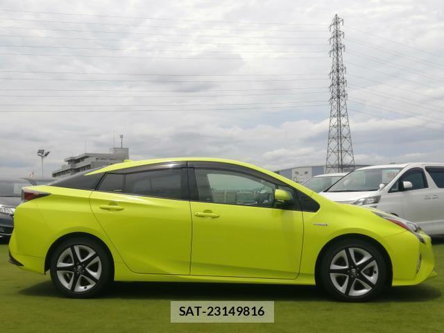 Toyota PRIUS 2016-03 8330315-19