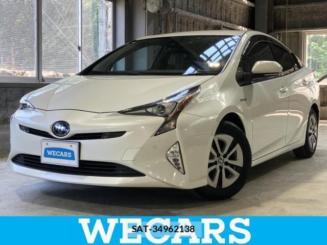 Toyota PRIUS 2018-02 8330401-0