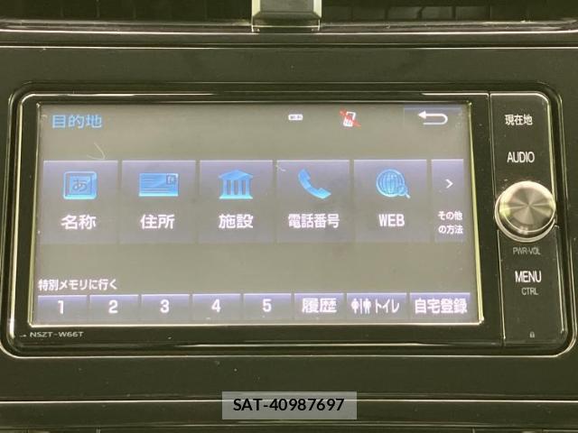 Toyota PRIUS 2018-05 8330452-10