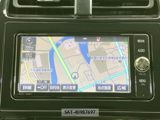 Toyota PRIUS 2018-05 8330452-8