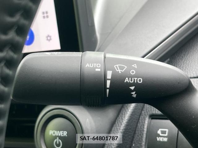 Toyota PRIUS 2023-10 8330457-16