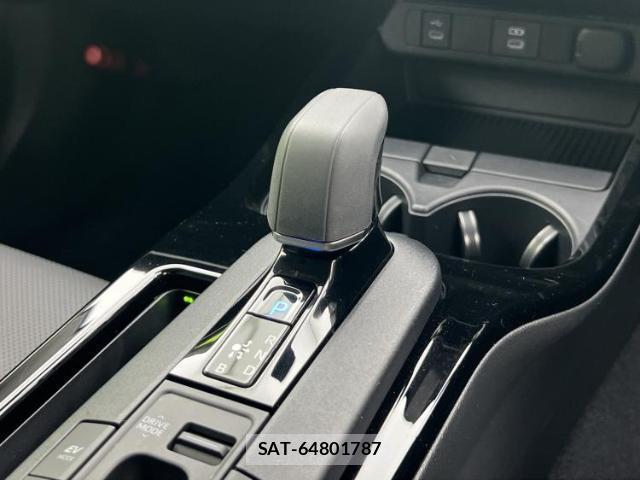 Toyota PRIUS 2023-10 8330457-17