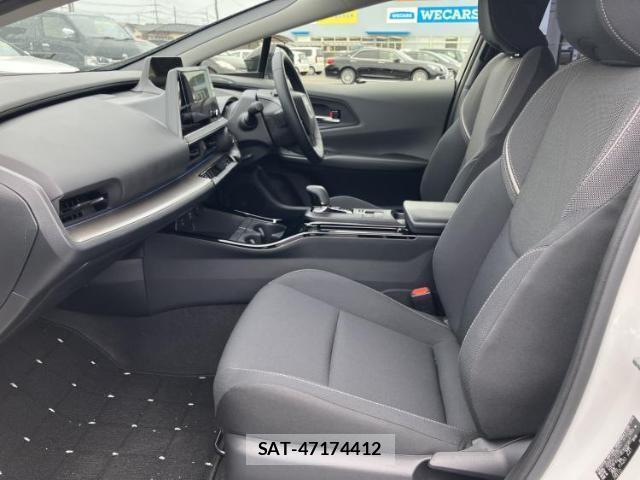 Toyota PRIUS 2023-11 8330485-5