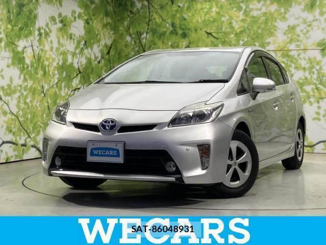 Toyota PRIUS 2014-05 8330546-0