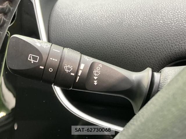 Toyota PRIUS 2016-04 8330670-17
