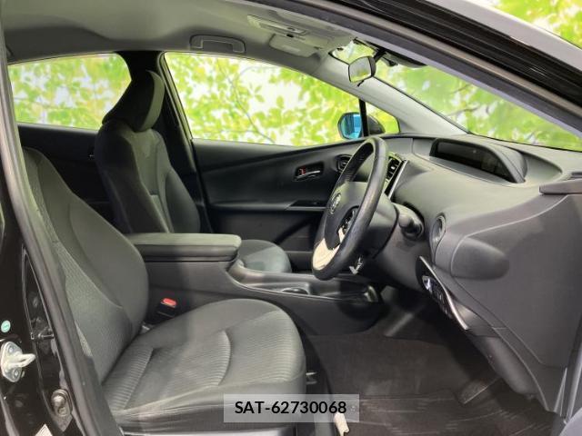 Toyota PRIUS 2016-04 8330670-3