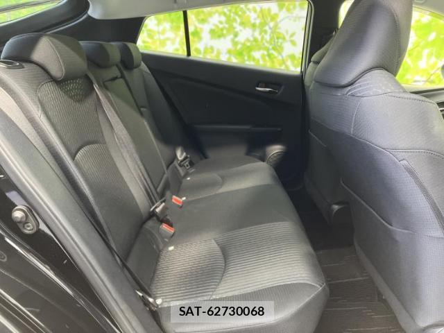 Toyota PRIUS 2016-04 8330670-4