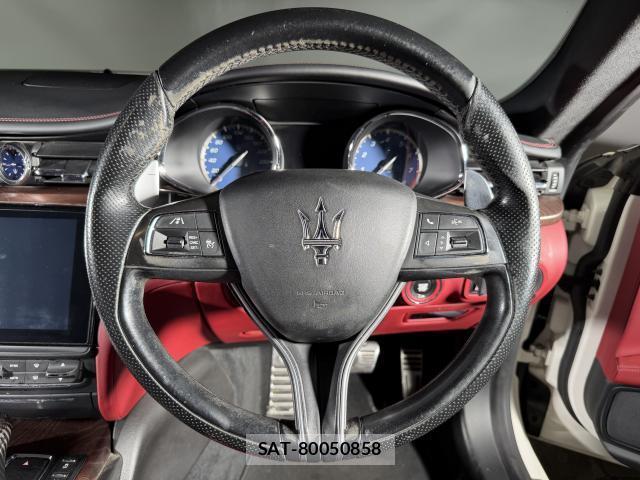 Maserati QUATTROPORTE 2017-12 8328946-6