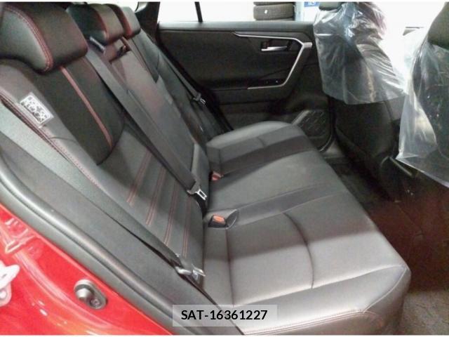 Toyota RAV4 PHV 2021-09 8328847-3