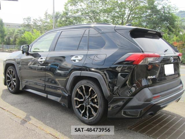 Toyota RAV4 2019-07 8327900-1