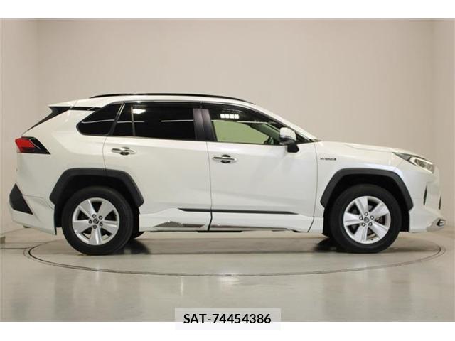 Toyota RAV4 2019-05 8327939-12