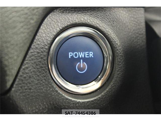 Toyota RAV4 2019-05 8327939-4