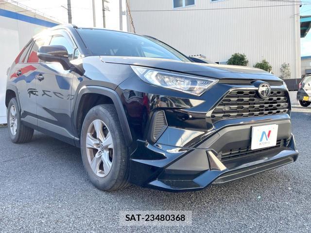 Toyota RAV4 2019-07 8328159-15