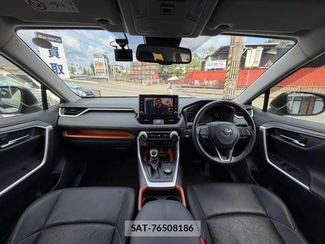 Toyota RAV4 2021-02 8328736-2