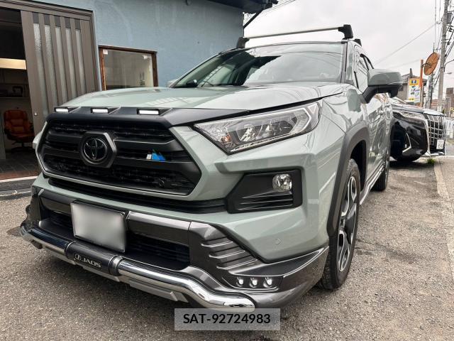 Toyota RAV4 2019-10 8328772-0