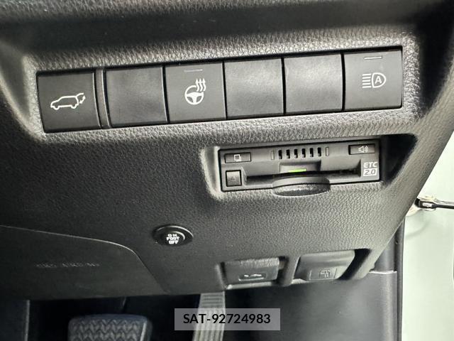Toyota RAV4 2019-10 8328772-10