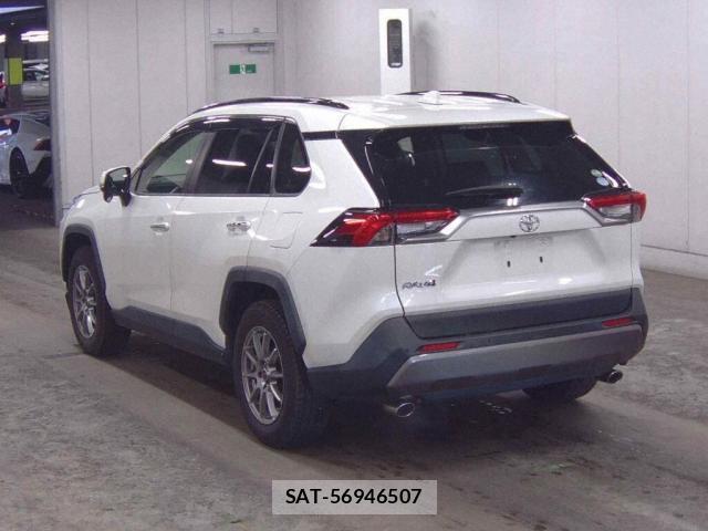 Toyota RAV4 2019-09 8328825-1
