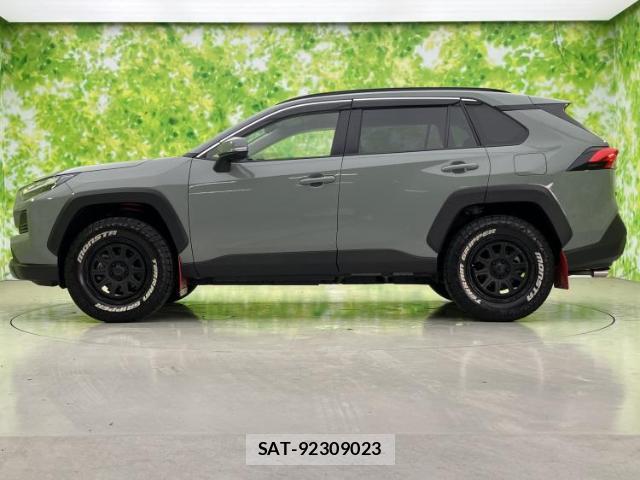 Toyota RAV4 2025-07 8329649-1