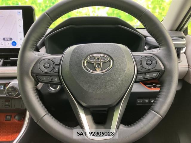 Toyota RAV4 2025-07 8329649-14