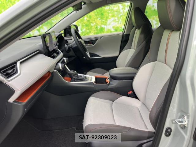 Toyota RAV4 2025-07 8329649-5