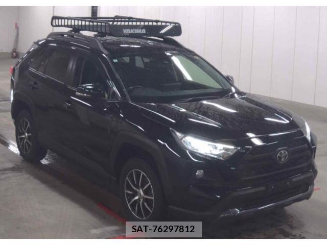 Toyota RAV4 2021-07 8330108-3