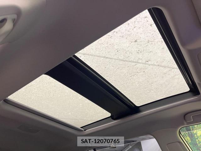 Toyota RAV4 2022-12 8330182-2