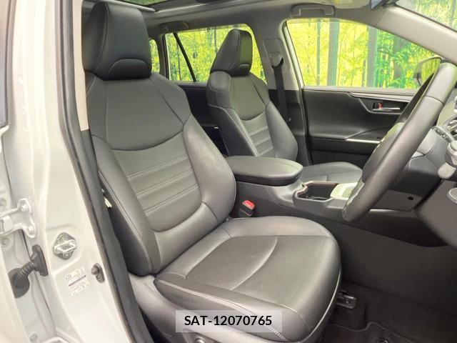 Toyota RAV4 2022-12 8330182-7